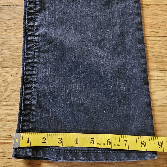 Lee Platinum Label Barely Bootcut Midrise Black Jeans Women's Size 10 Short - Picture 14 of 16